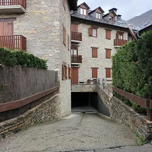 Esquia En Baqueira O Espot Y Visita Aigueestortes Y Alrededores Apartamento